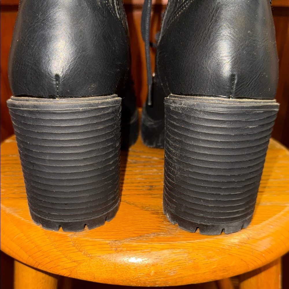 MIA Daryl Lace-Up Boot - Picture 5 of 12